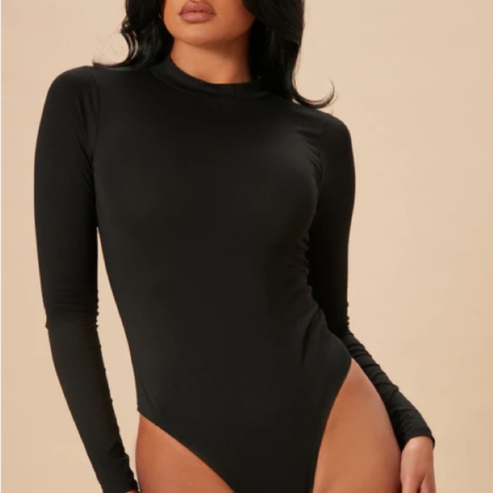 Fashion Nova Black Fitted Long Sleeve Bodysuit